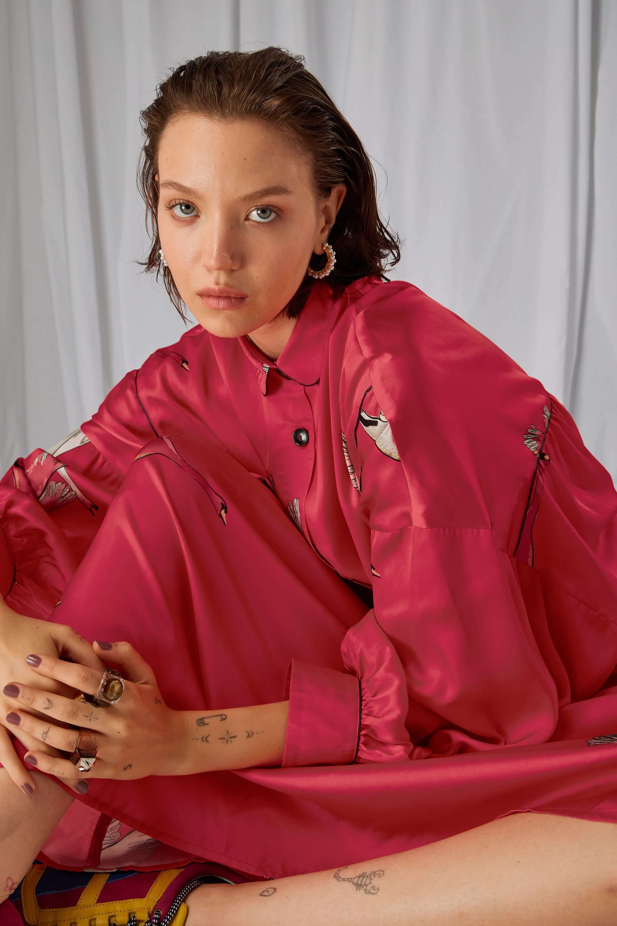 Tasman shirt in pink Swan print