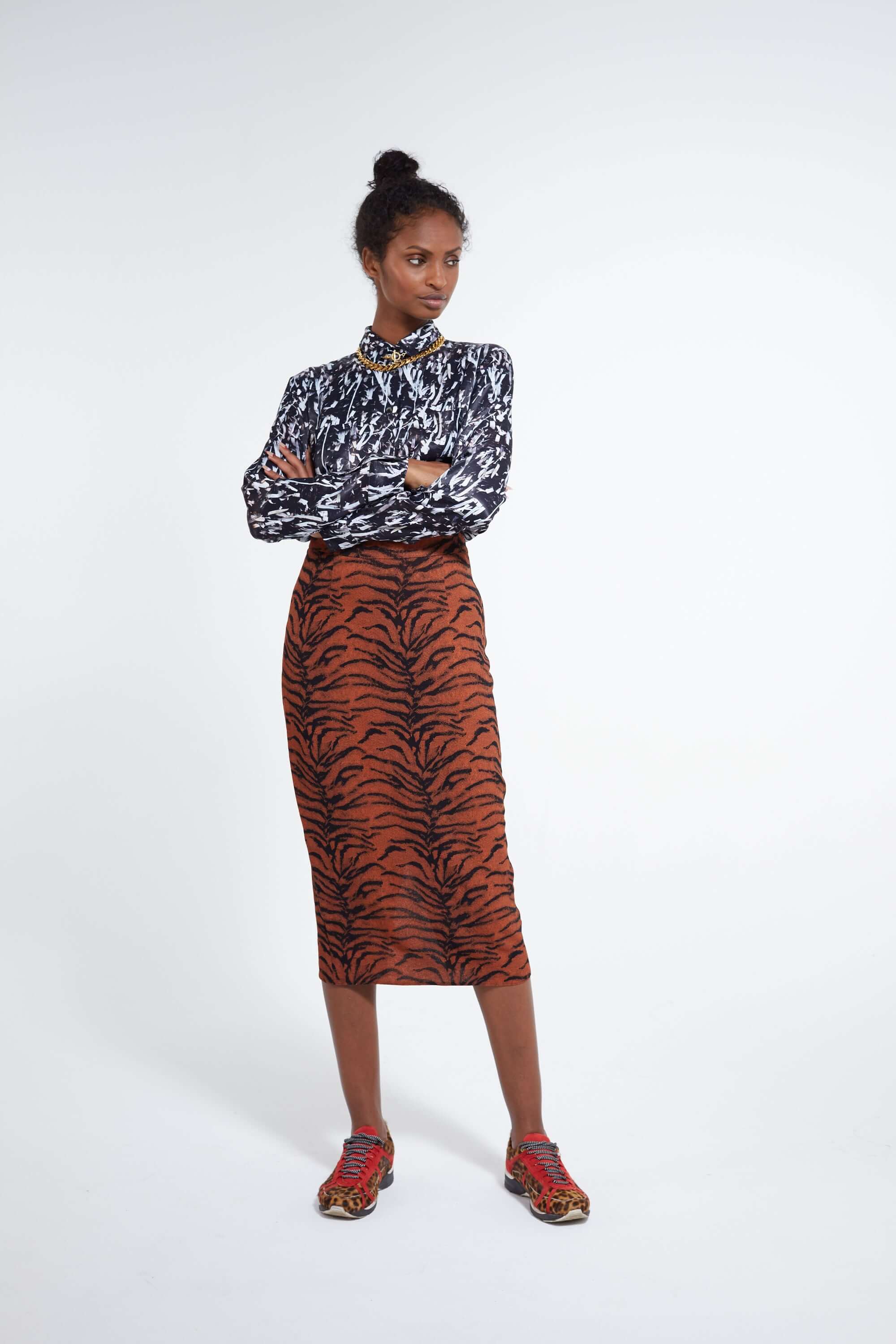 Dori shirt in papers print