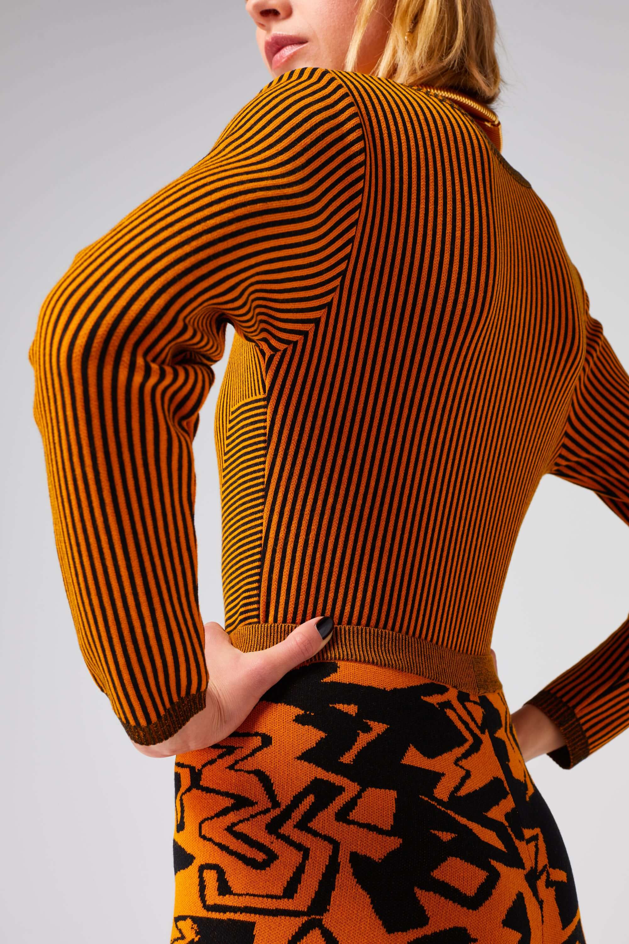 Body Lou in Gold Lines knit | Heimstone