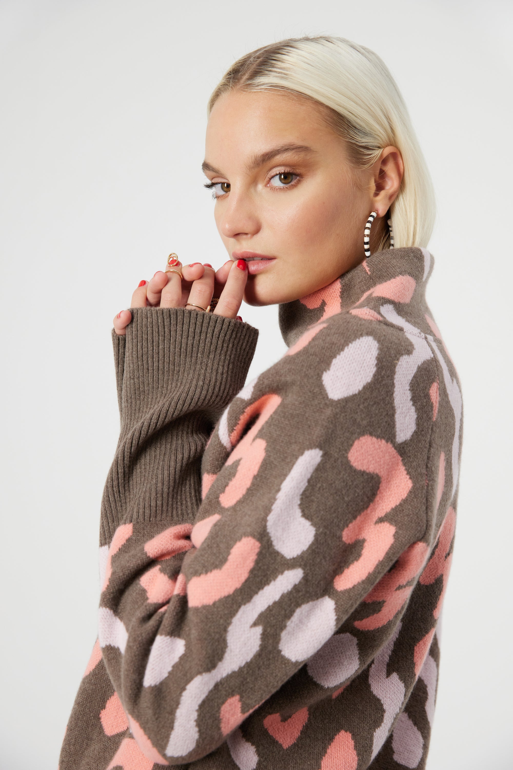 Pull Reeno en cachemire Tag