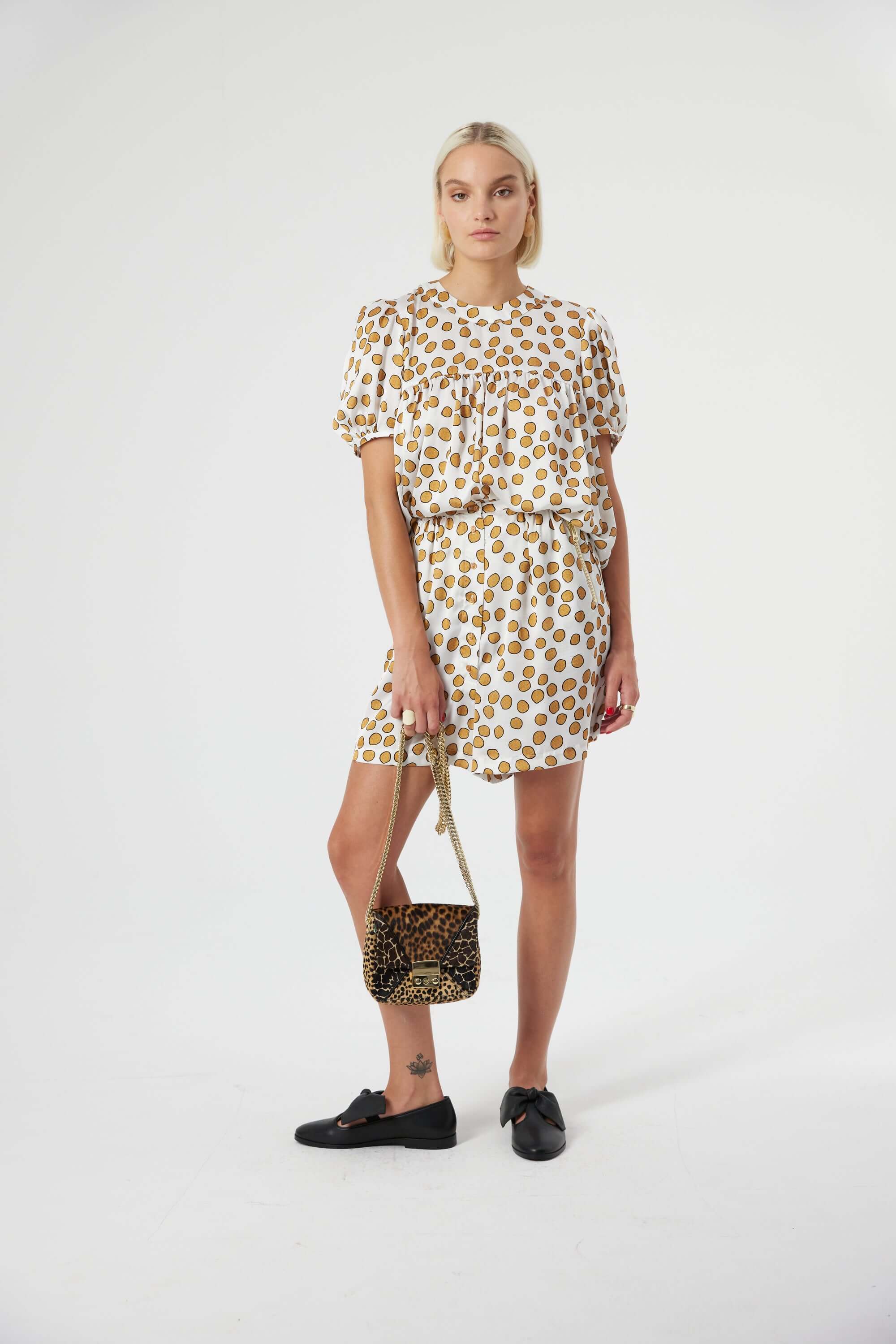 Doll short in white XXL Messy Dots | Heimstone