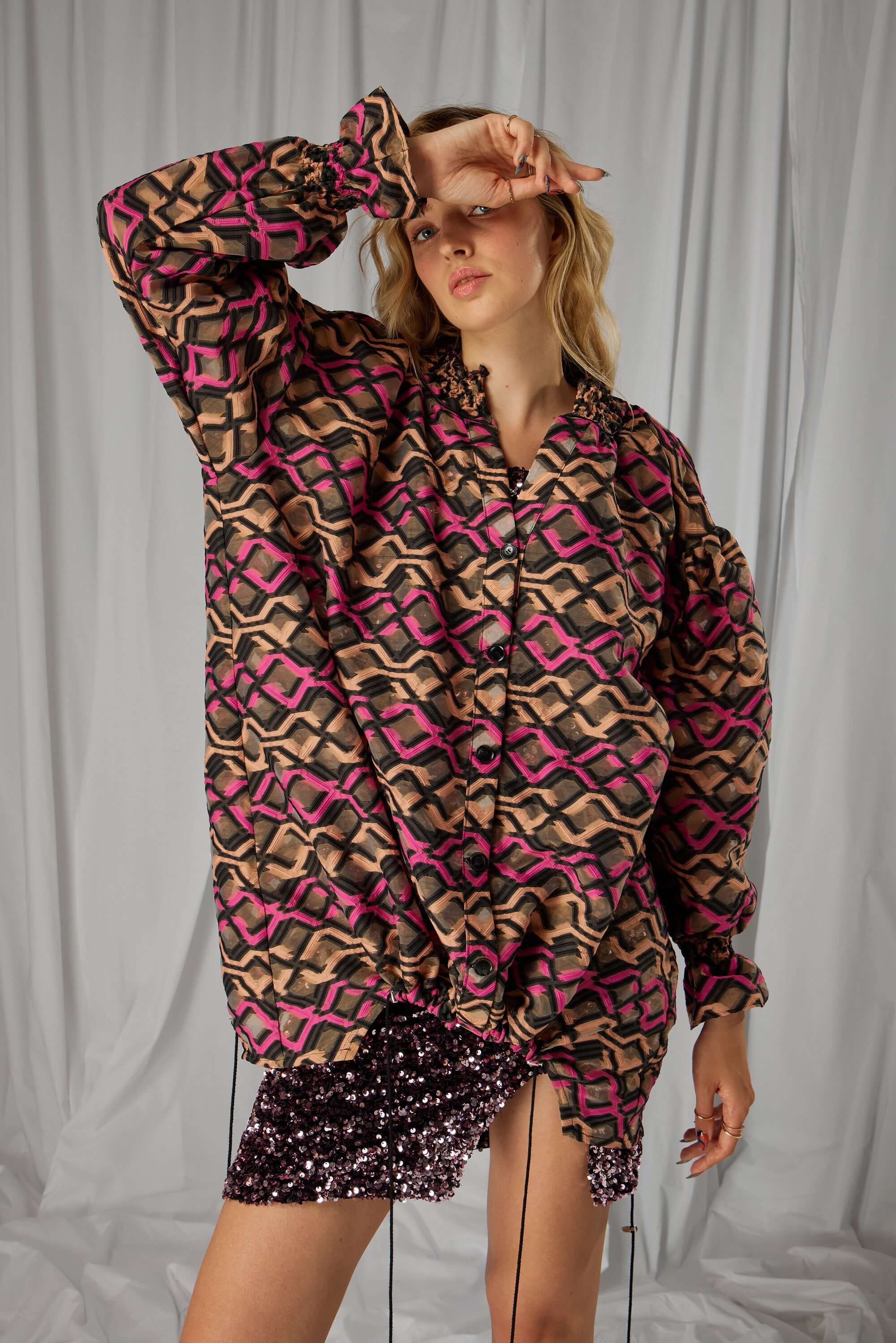 Owen shirt Organza embroidery Matrix