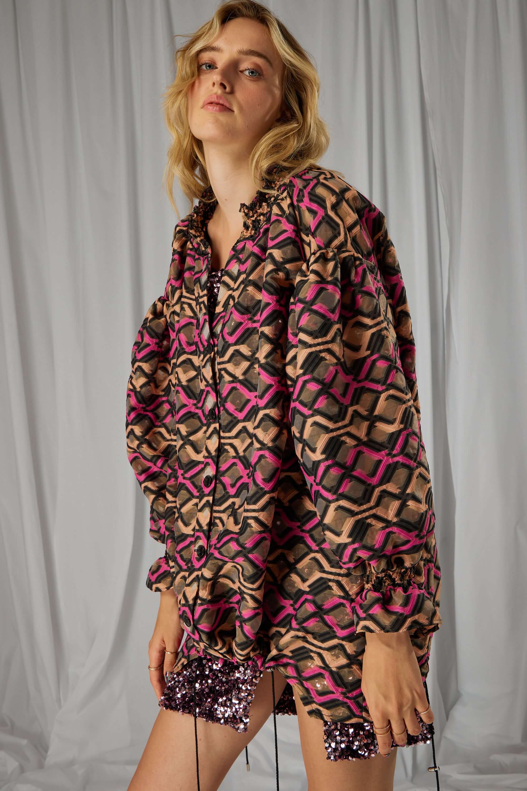 Owen shirt Organza embroidery Matrix