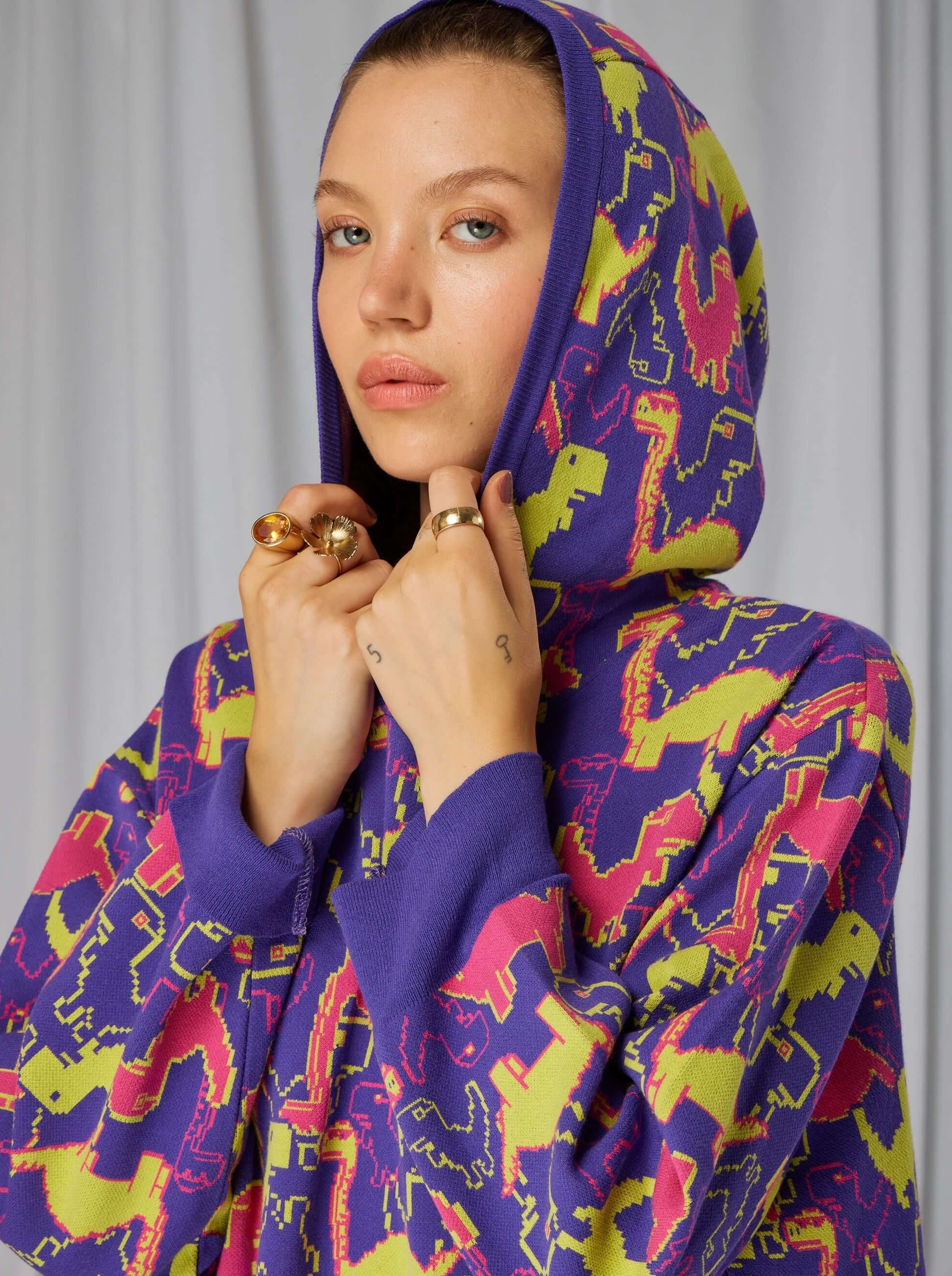 Drew sweater in Xray knit