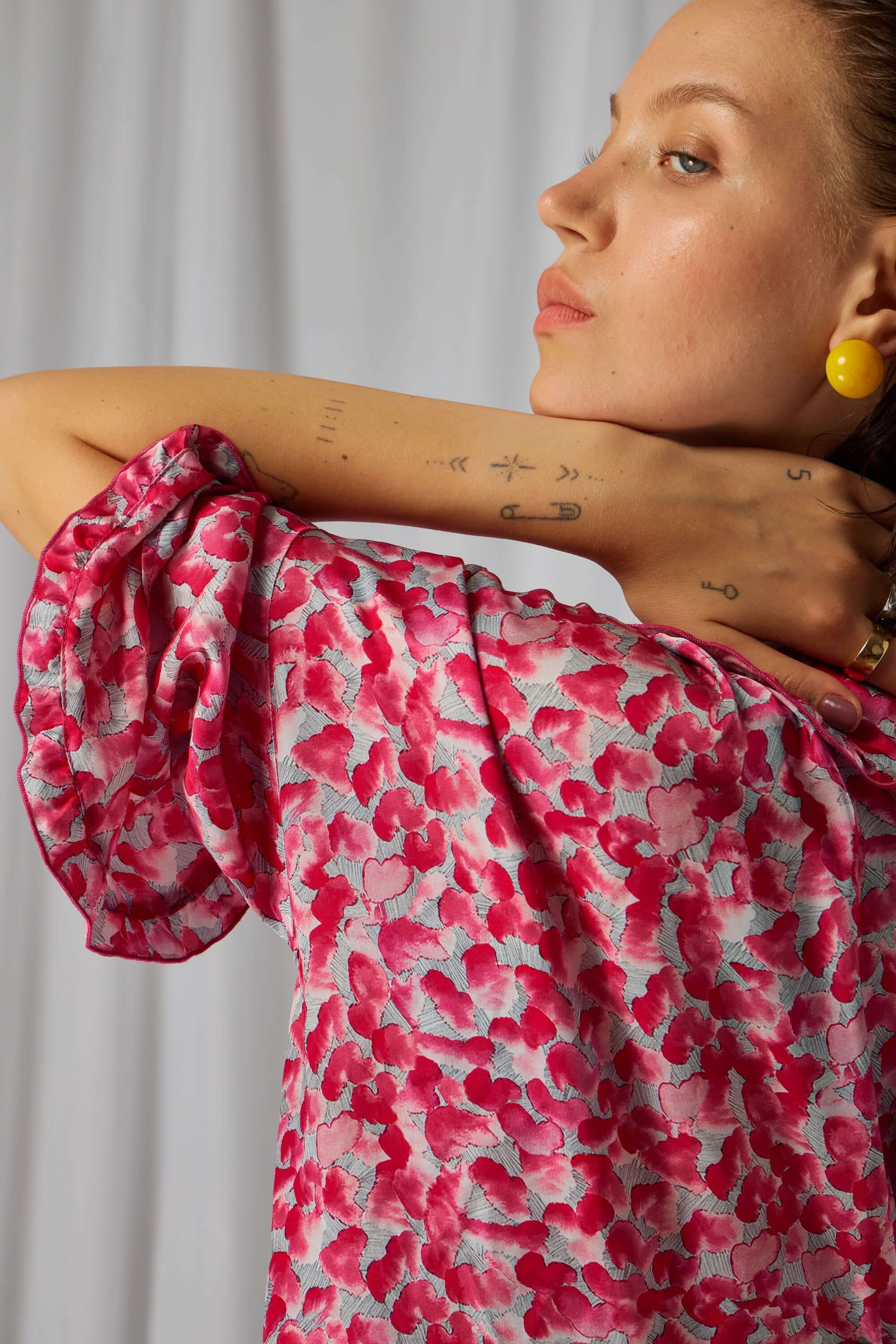 Scarlett dress in Halo print