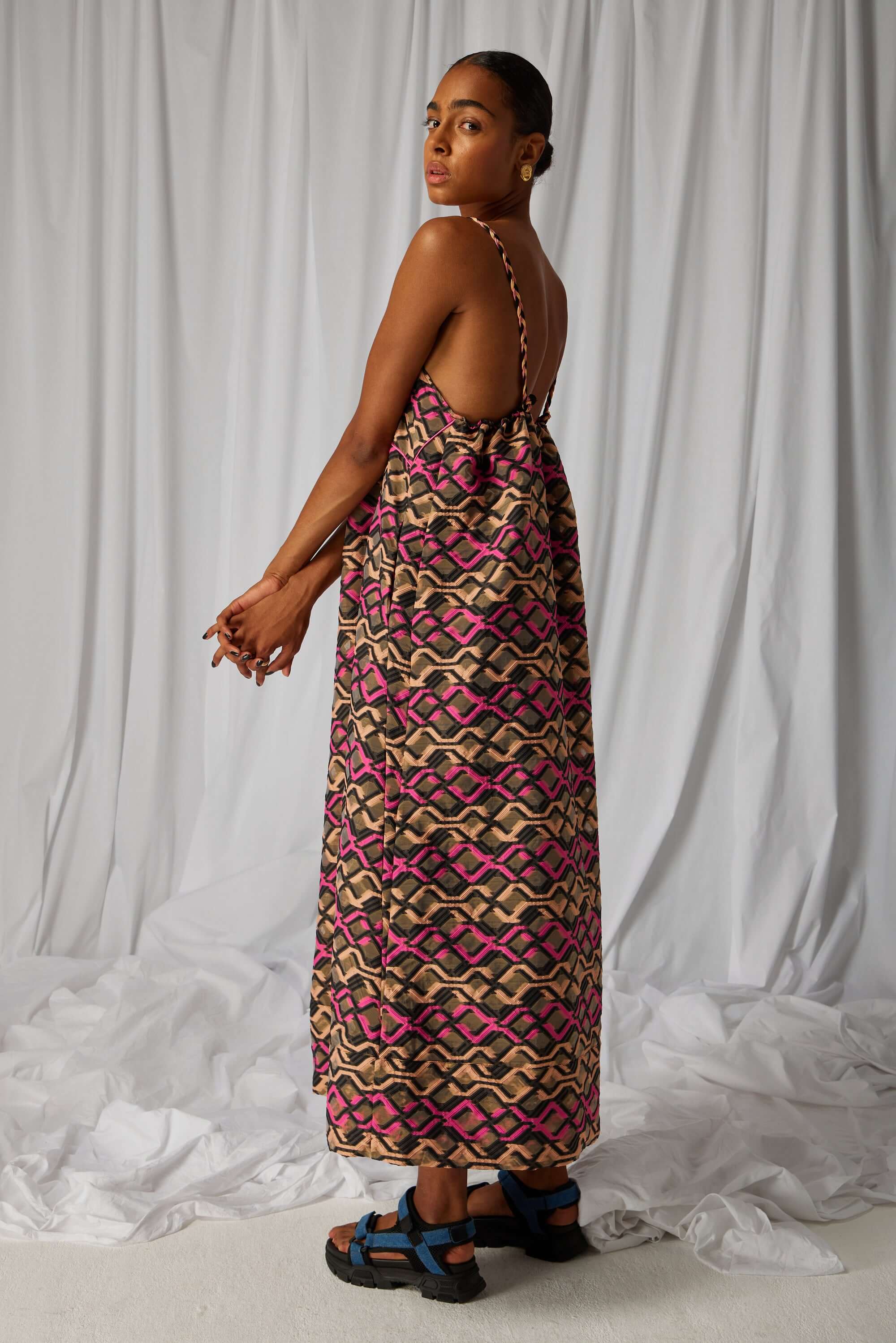 Rita dress in Organza embroidery Matrix