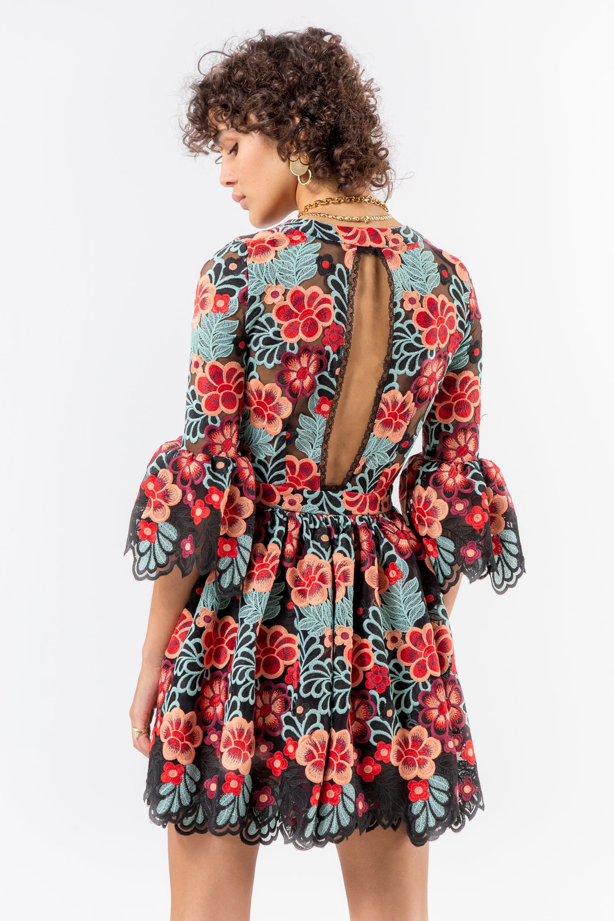 Robe Goliath en dentelle flamboyante