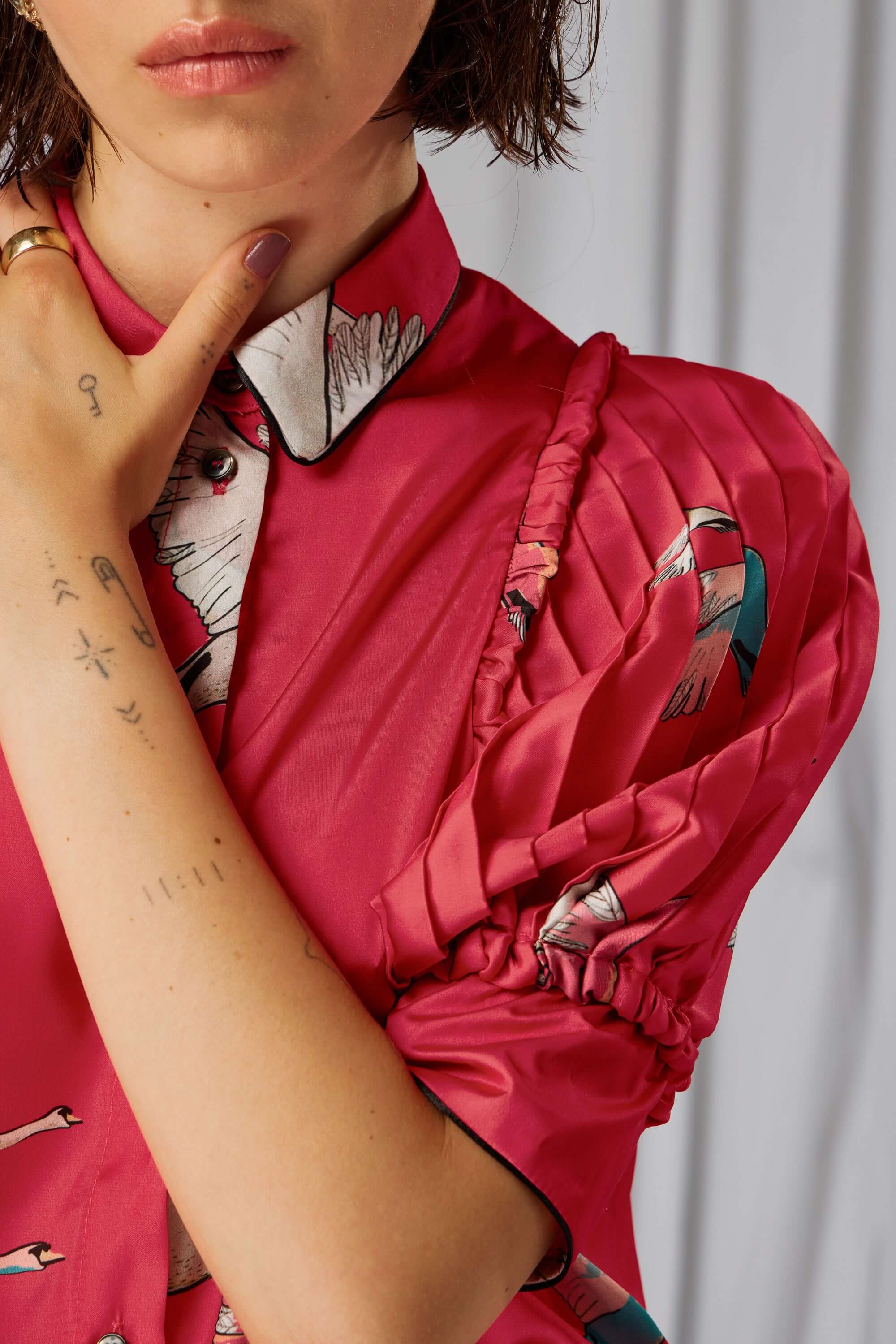 Lex shirt in pink Swan print