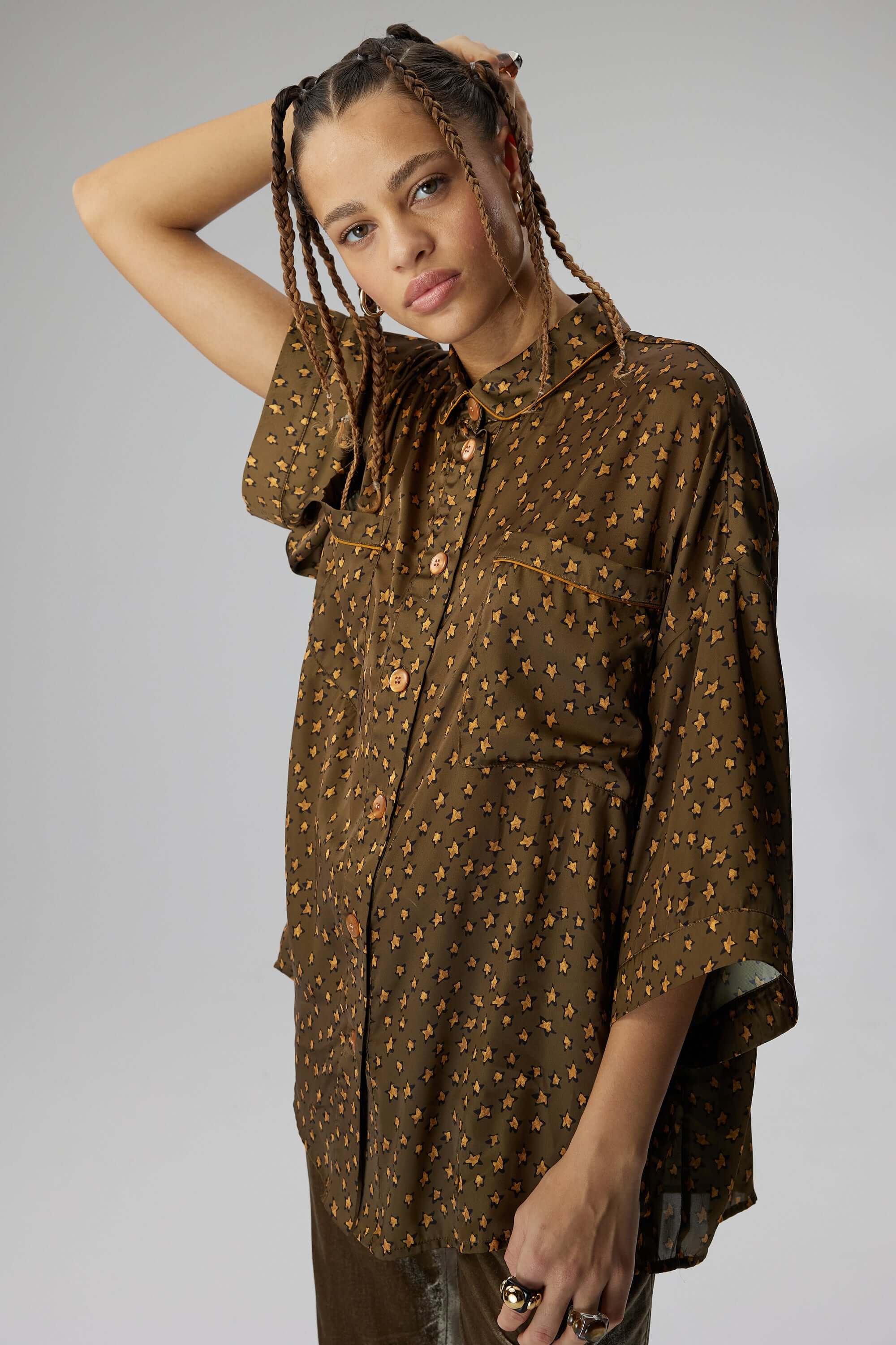 Astrée shirt in bark Messy Stars print