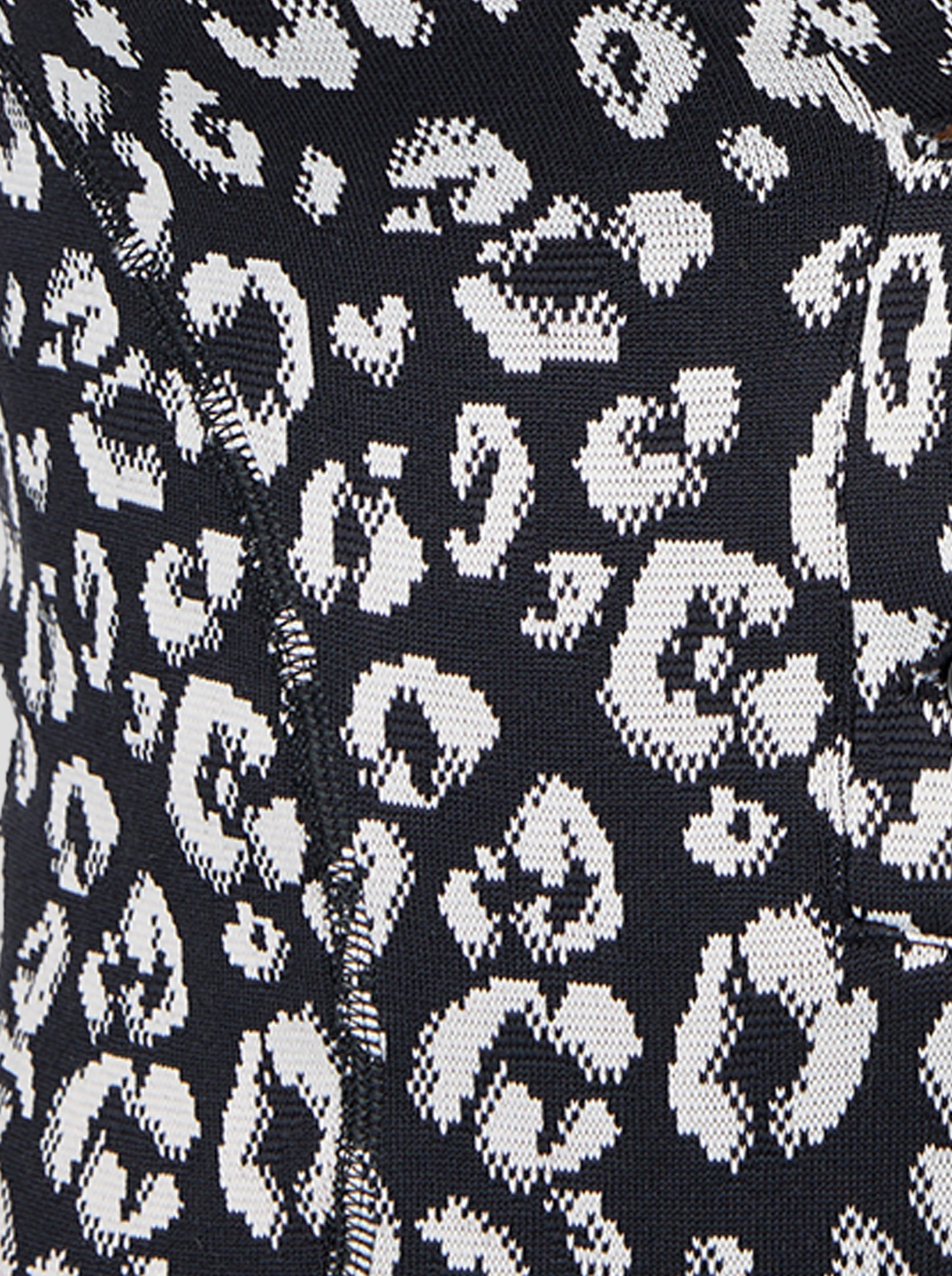 Sous-pull Socco en jersey Léopard noir et blanc
