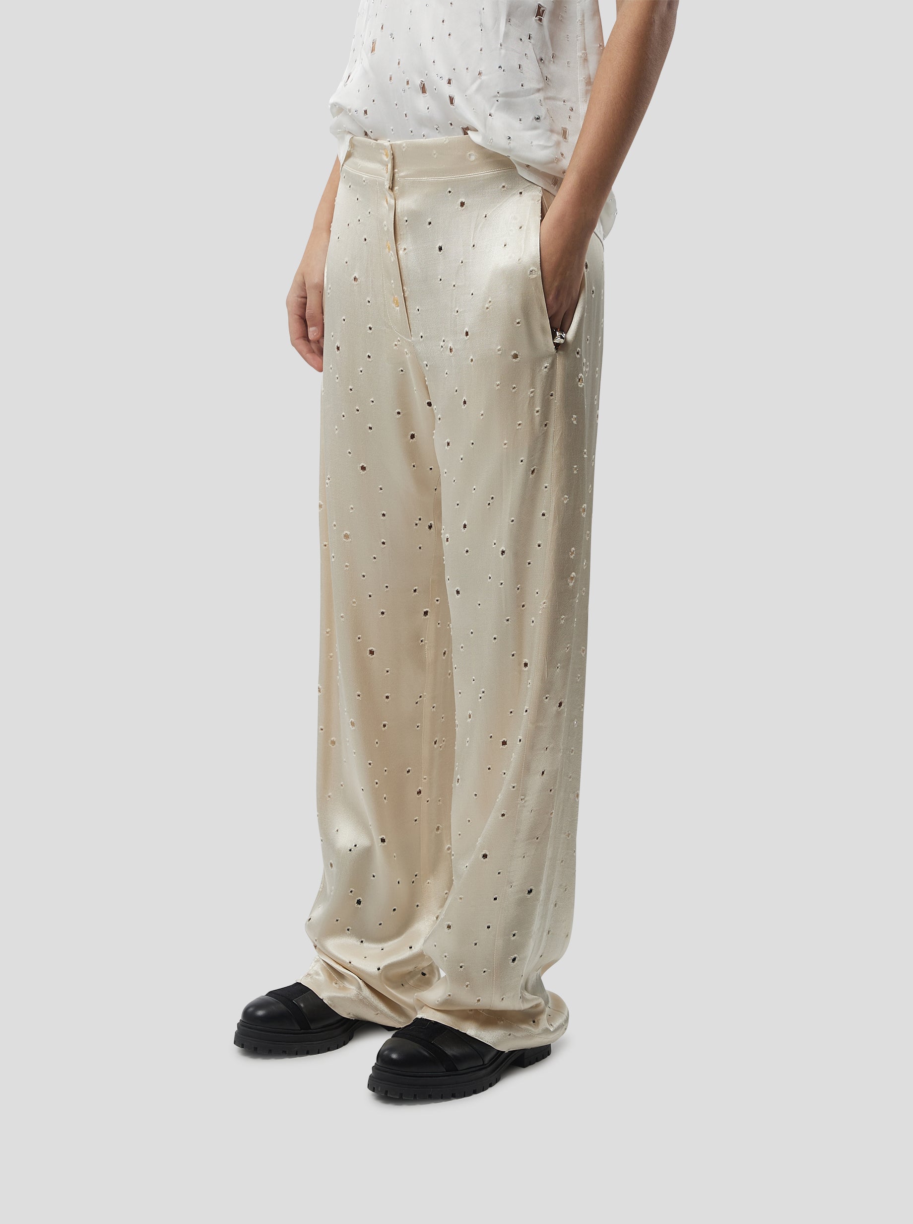 Spartacus pants in Saboté Moon Voile