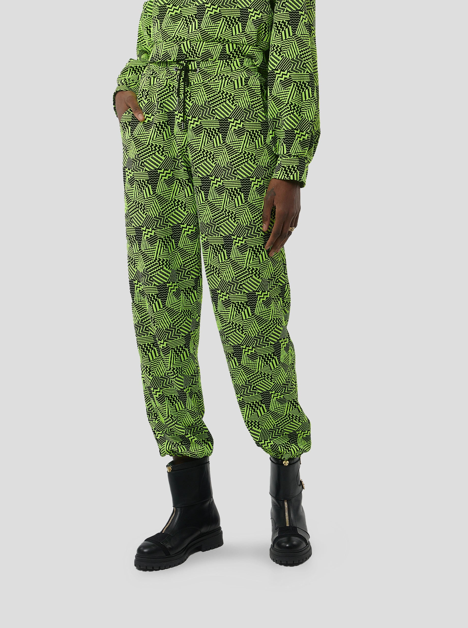 Kiara Sweatpants in Neon Citrus Fizz