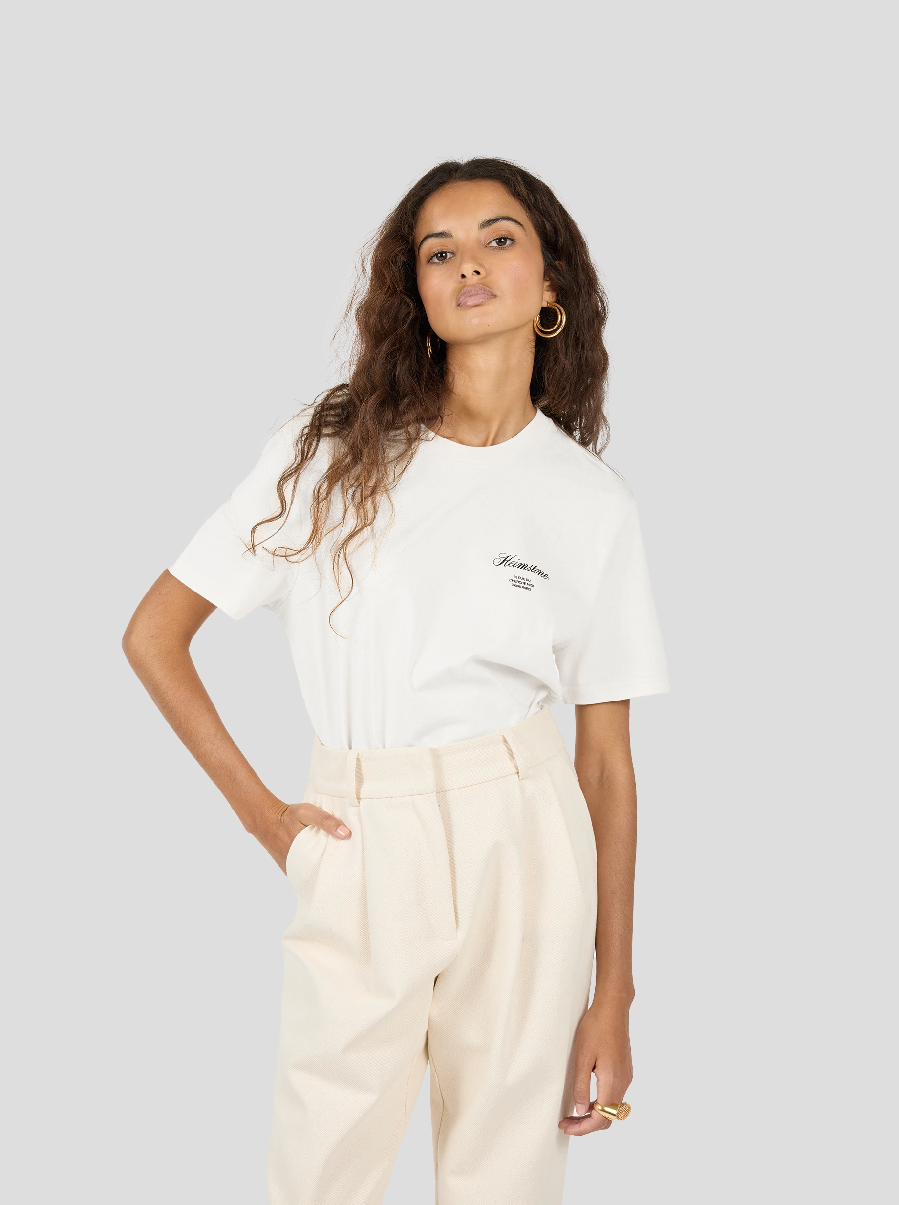 T-shirt Collector Unisexe – Crême avec Logo Heimstone Noir