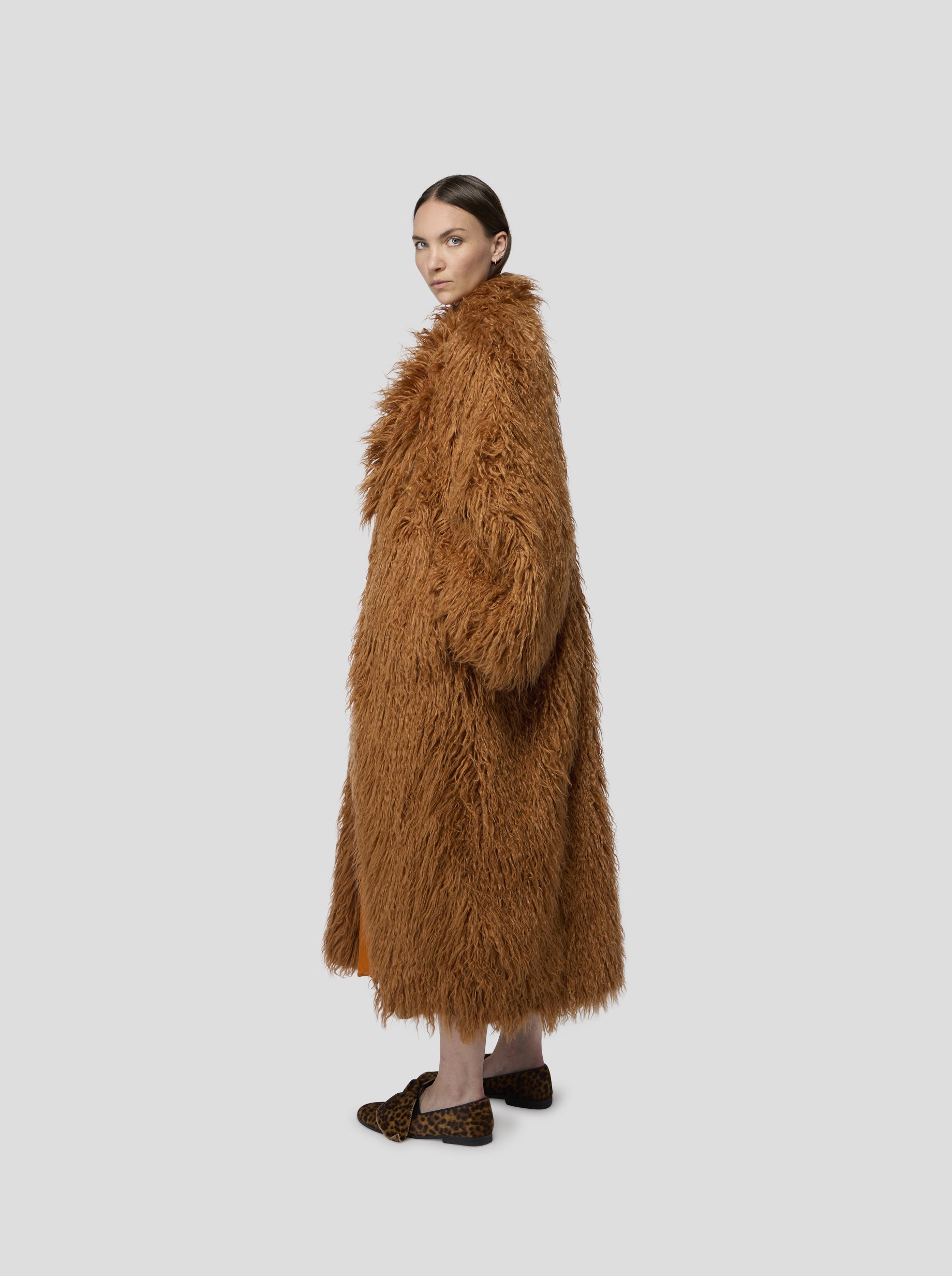 Eren Coat in Fire Grizzly Fur