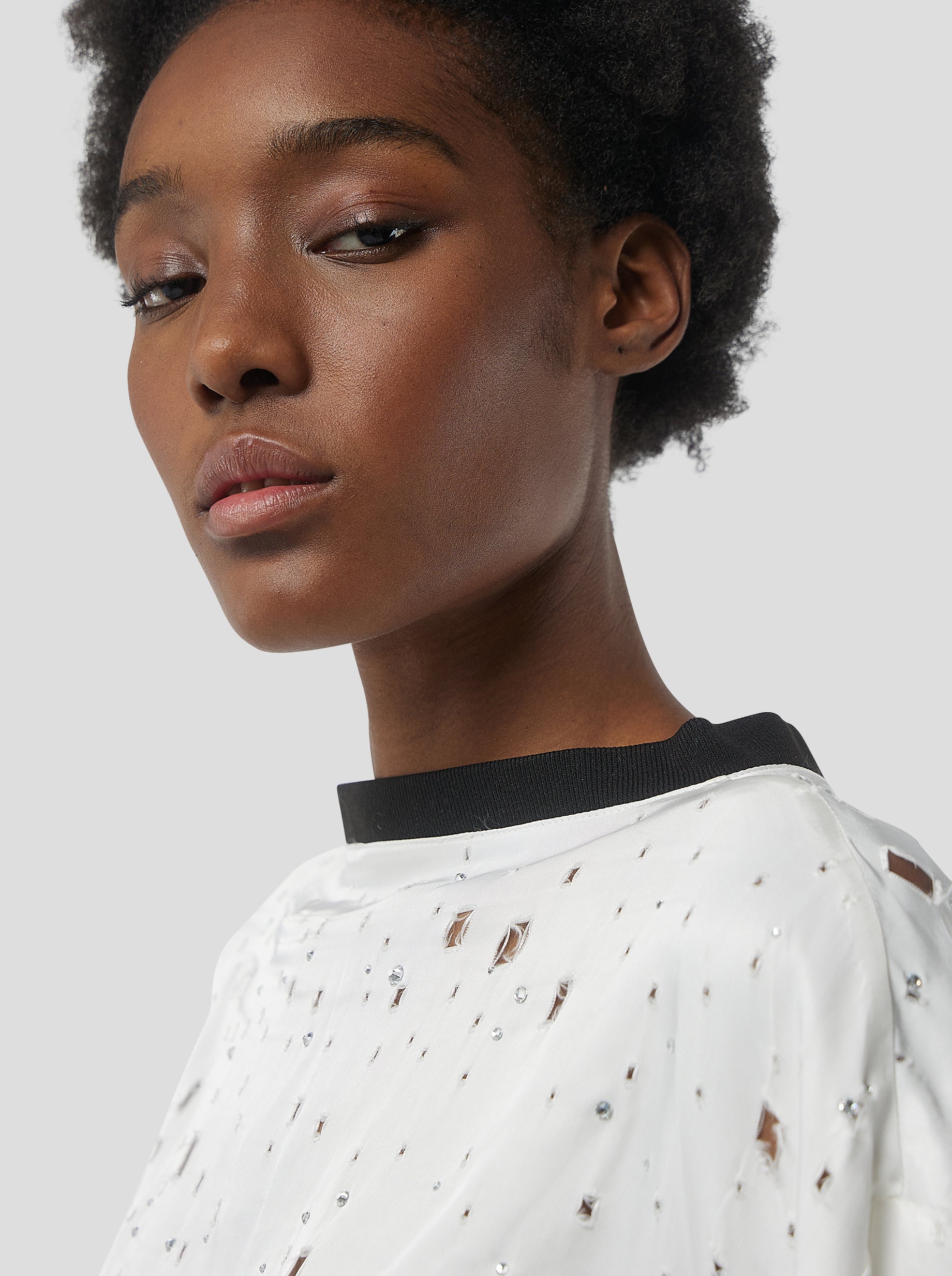 King T-Shirt in White Shimmered Voile with Saboté and Inlays