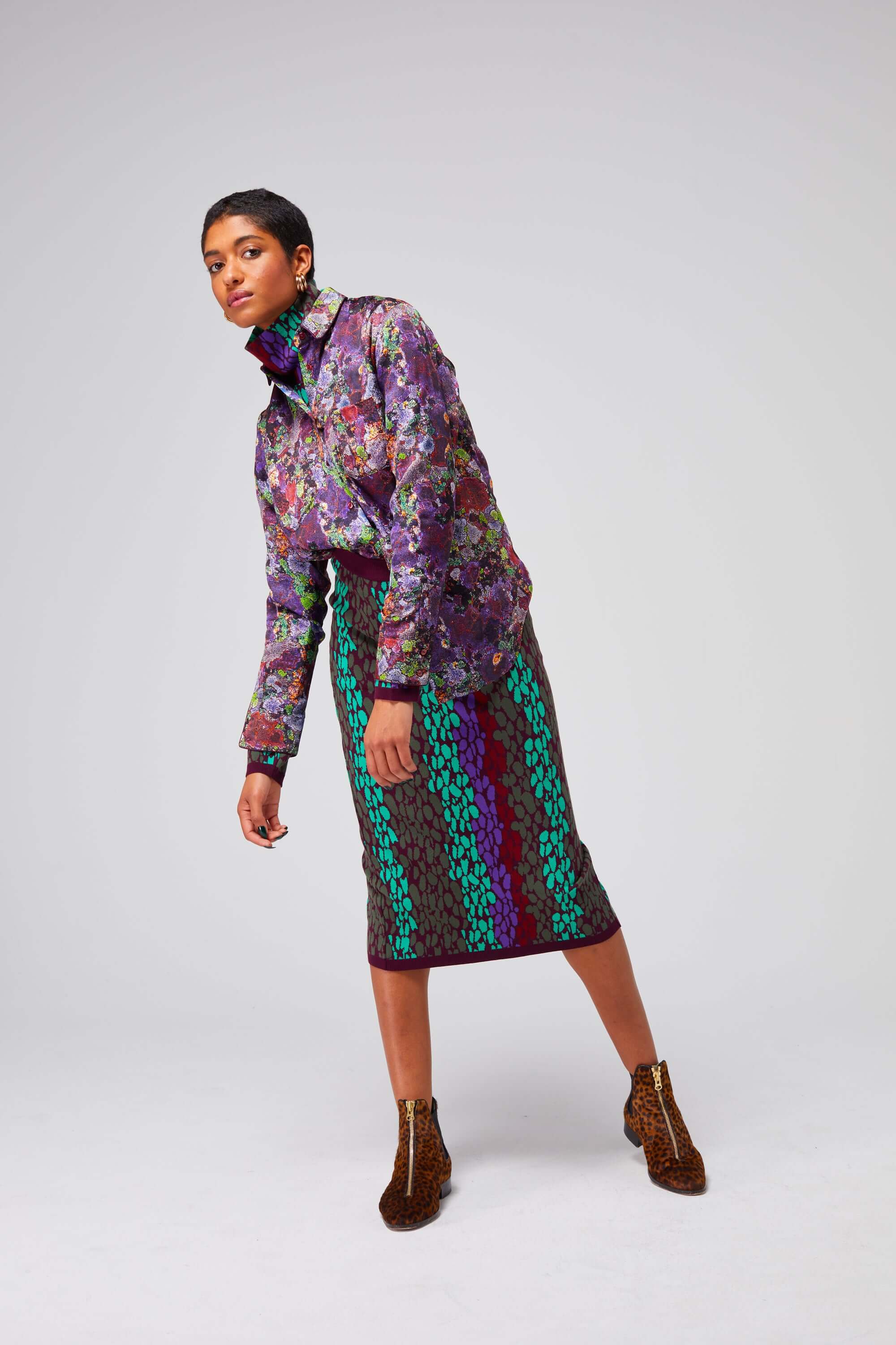 Dori shirt in Purple Lichen print