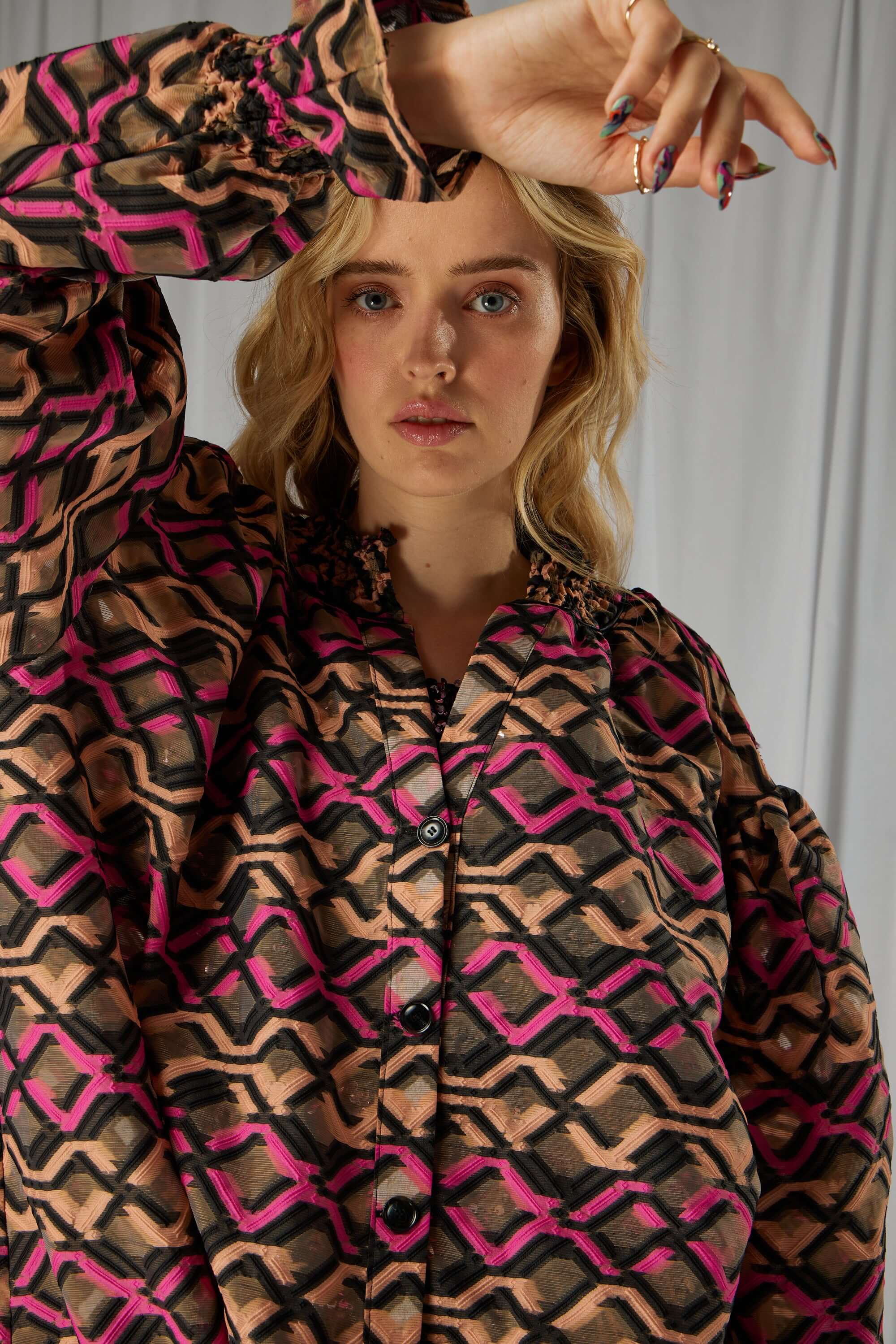 Owen shirt Organza embroidery Matrix