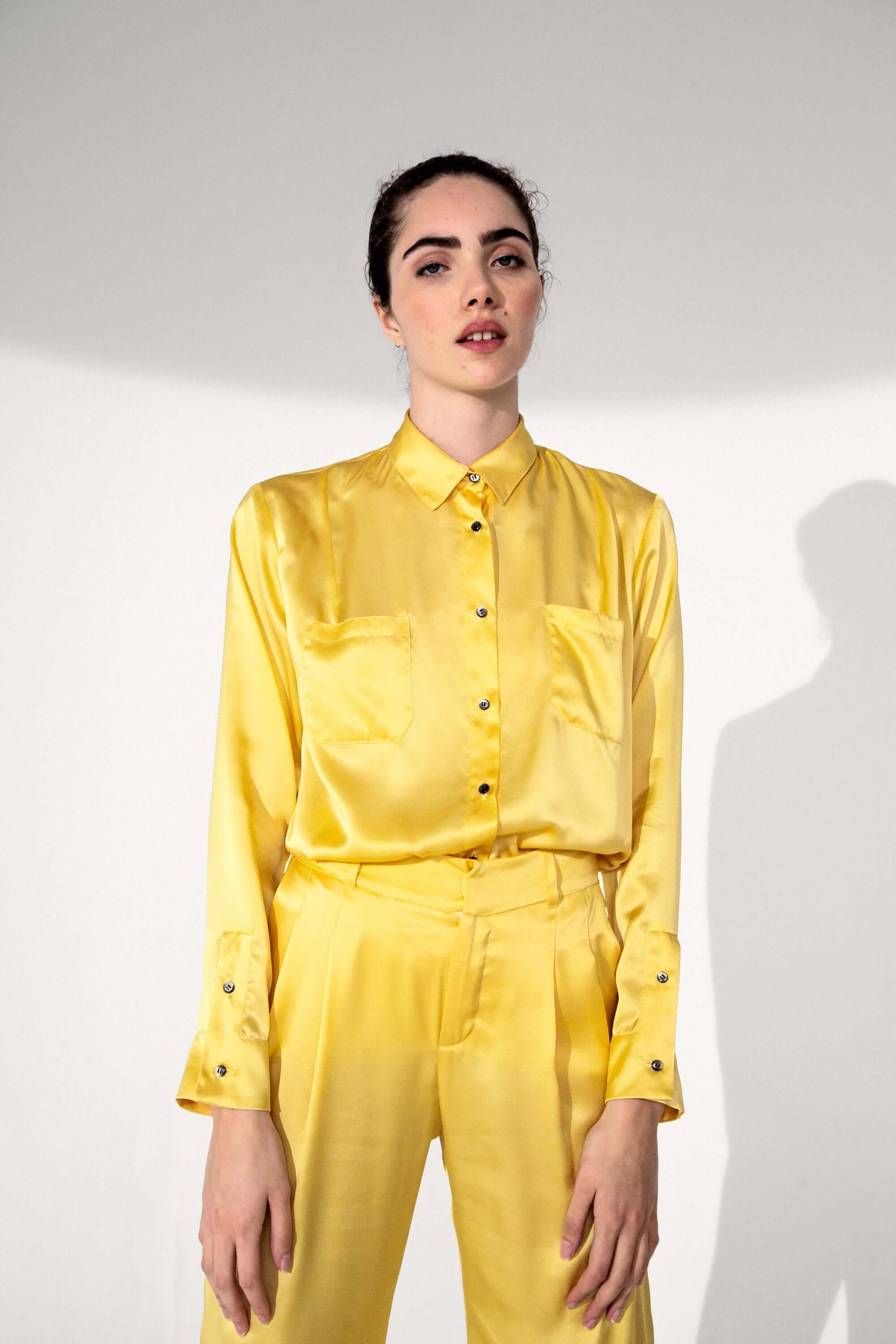 Chemise Dori en soie jaune
